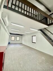 North Bridge Road (D7), Office #584316801